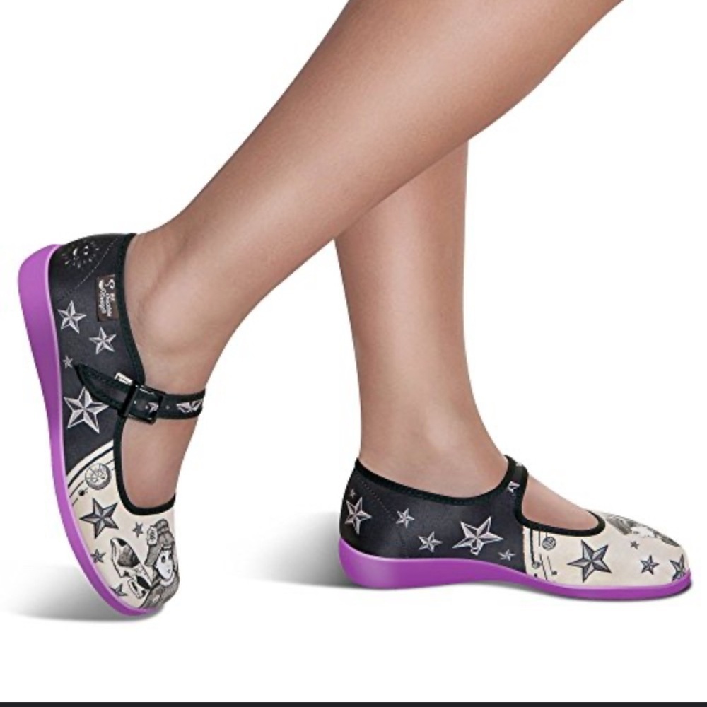 Chocolaticas Nova & Orion Women's Mary Jane’s - Picture 2 of 7